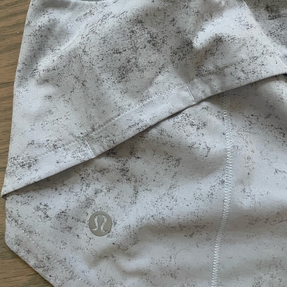 Lululemon Speed Up Low-Rise Lined Short 2.5" - Picture 8 of 10